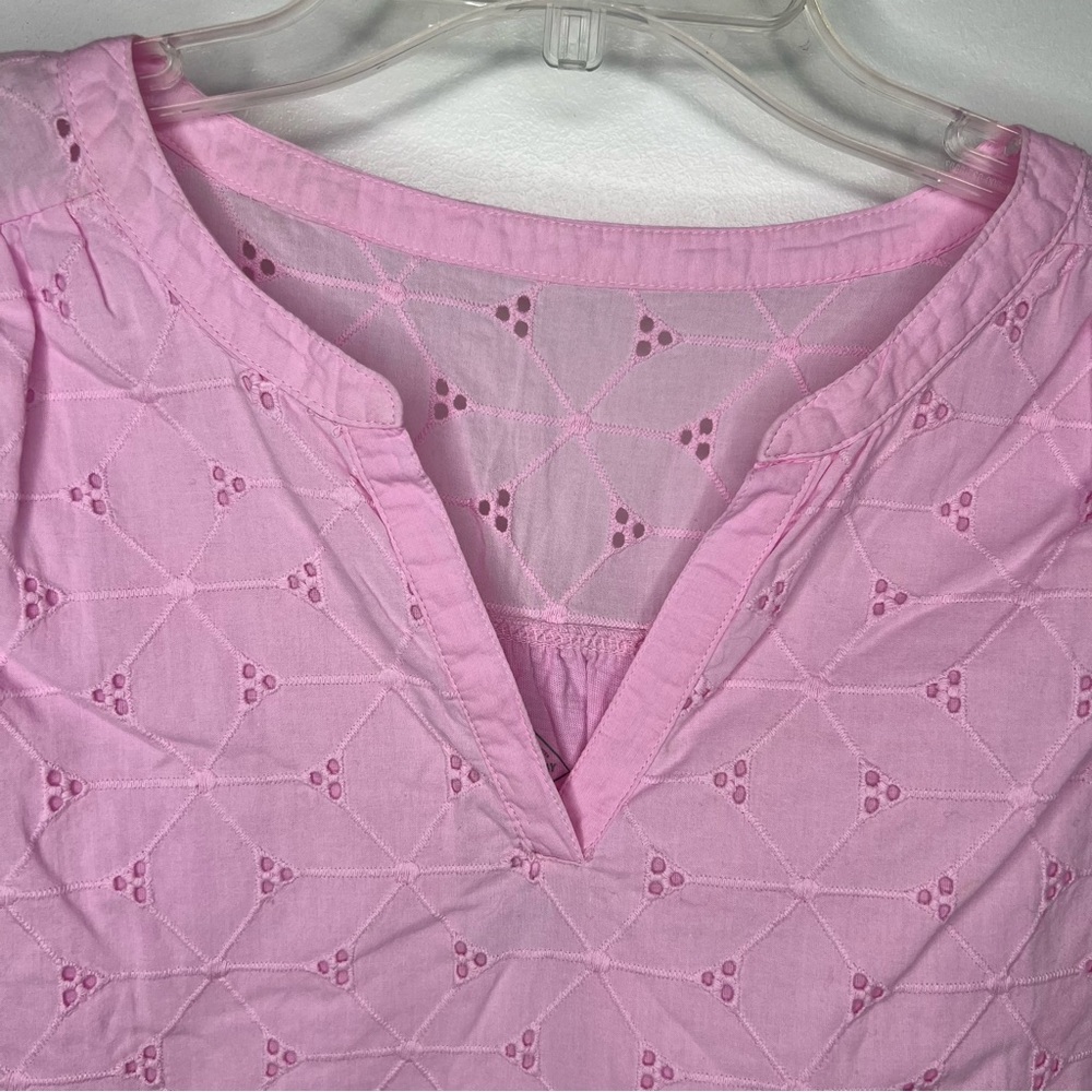 St. John's Bay Light Pink Eyelet Blouse Sz XL Short Sleeve Lined V-Neck Top - Picture 2 of 11